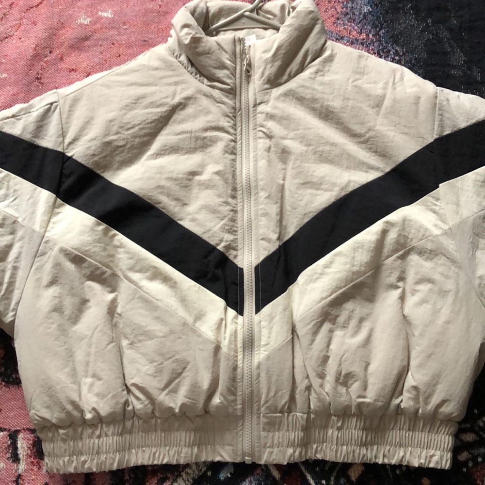 Divided Crop Padded Nylon Jacket - Picture 4 of 7